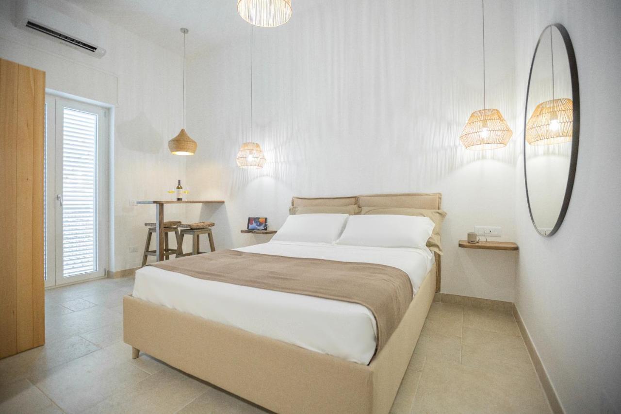 Filia Solis - Old Town Suites & Spa Brindisi Exterior foto