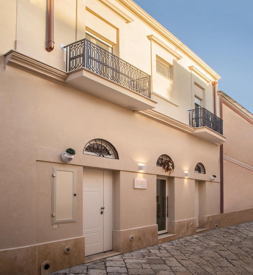 Filia Solis - Old Town Suites & Spa Brindisi Exterior foto